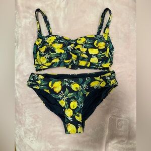 NIPTUCK SWIM Women's Size 8 Bikini